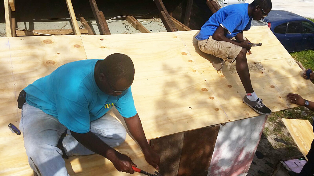 Materials from Eleuthera at work in Andros.