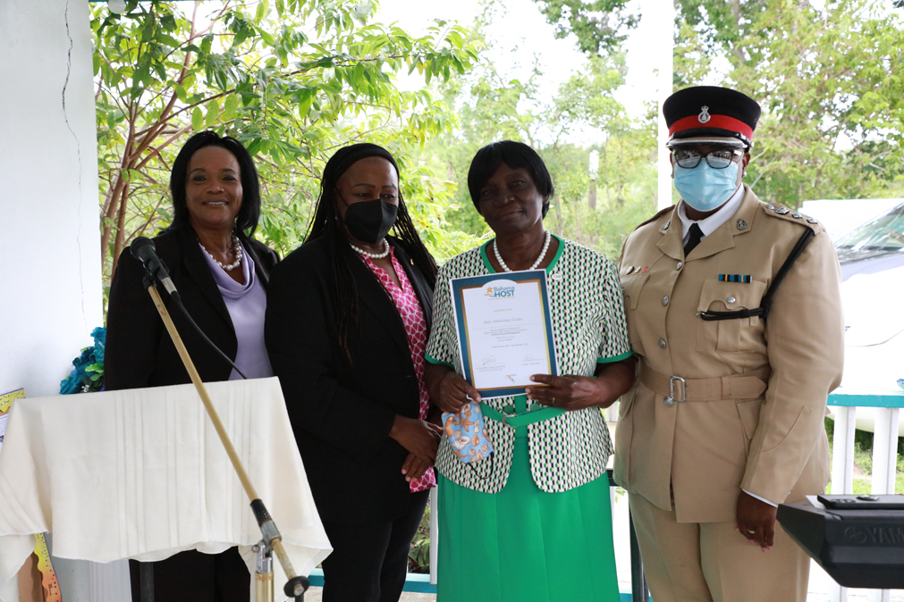 Mrs. Inez Annismae Curtis received BahamaHost's Lionel Elliot Award for Eleuthera.